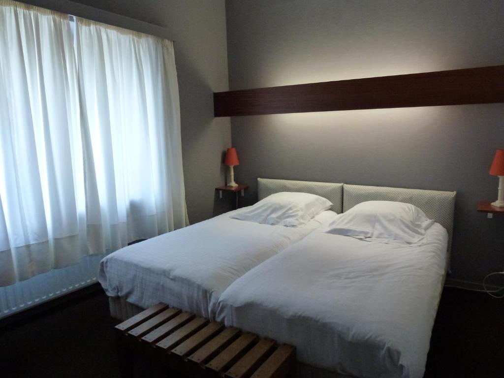 Hotel Le Martin Pecheur Fauvillers Pokoj fotografie